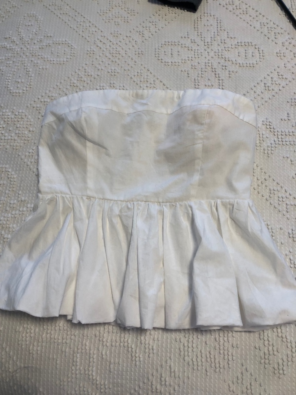 Forever 21 NWT White Strapless Peplum Tube Top Smocked  Back Size S